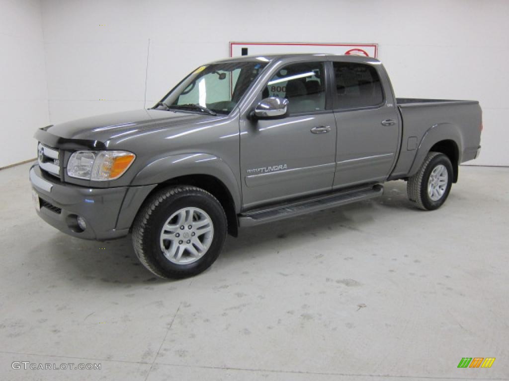 2005 Tundra SR5 Double Cab 4x4 - Phantom Gray Pearl / Light Charcoal photo #1