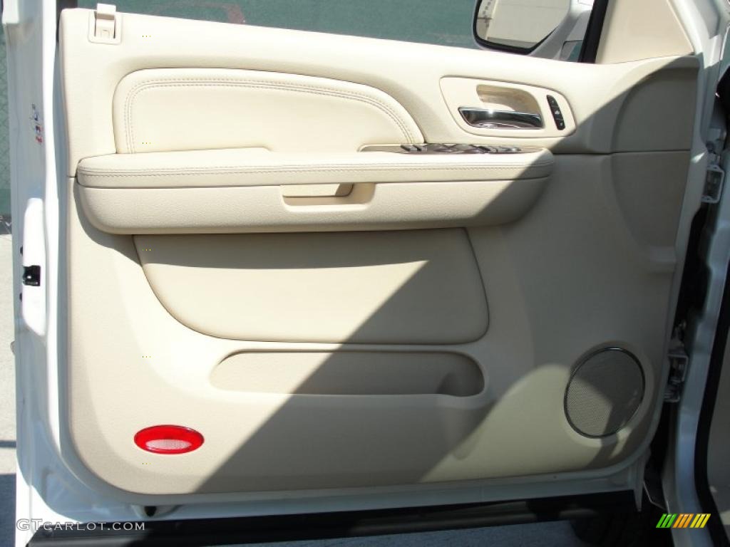 2008 Escalade  - White Diamond / Light Cashmere photo #41