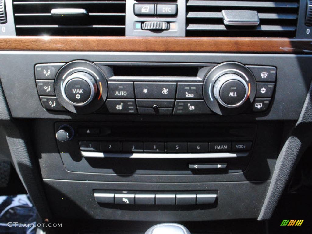 2010 BMW 3 Series 328i Sports Wagon Controls Photo #47974724