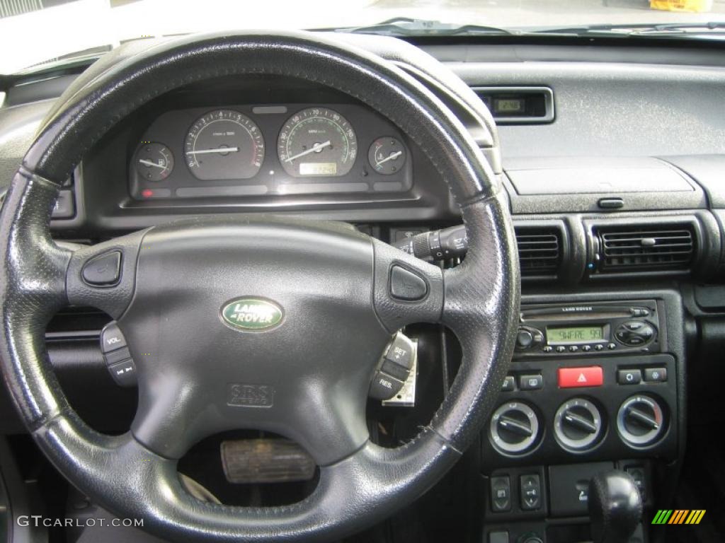 2002 Land Rover Freelander SE Steering Wheel Photos
