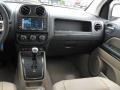 2011 Blackberry Pearl Jeep Compass 2.4 Limited 4x4  photo #17