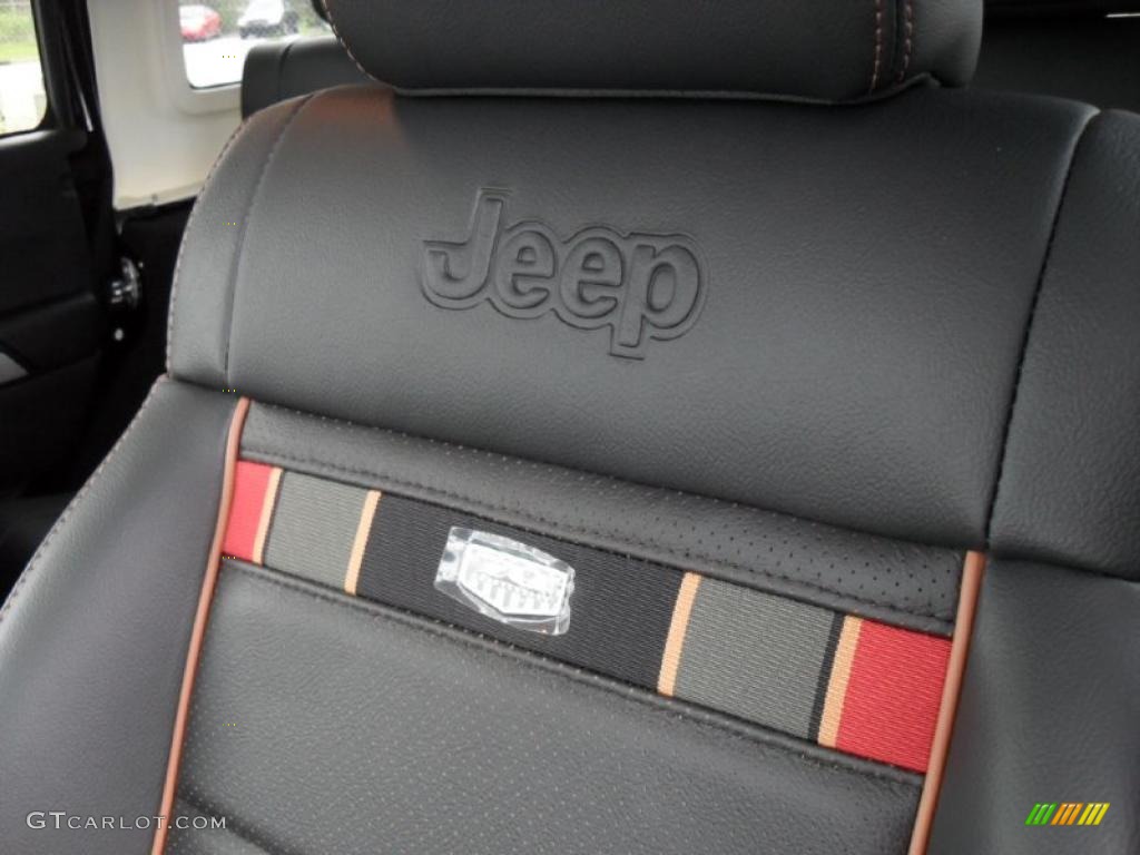 2011 Jeep Wrangler Unlimited Sahara 70th Anniversary 4x4 Marks and Logos Photo #47979596