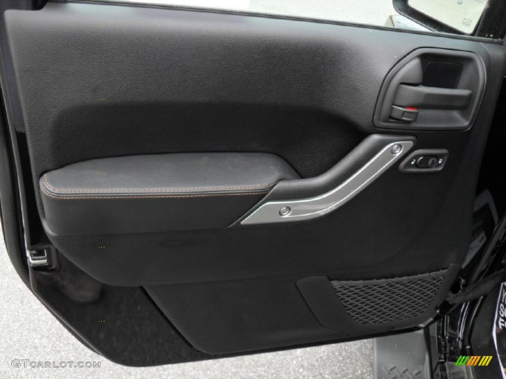 2011 Jeep Wrangler Unlimited Sahara 70th Anniversary 4x4 Black Door Panel Photo #47979623