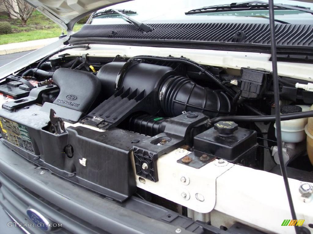 2004 Ford E Series Van E250 Commercial 5.4 Liter SOHC 16-Valve Triton V8 Engine Photo #47984183