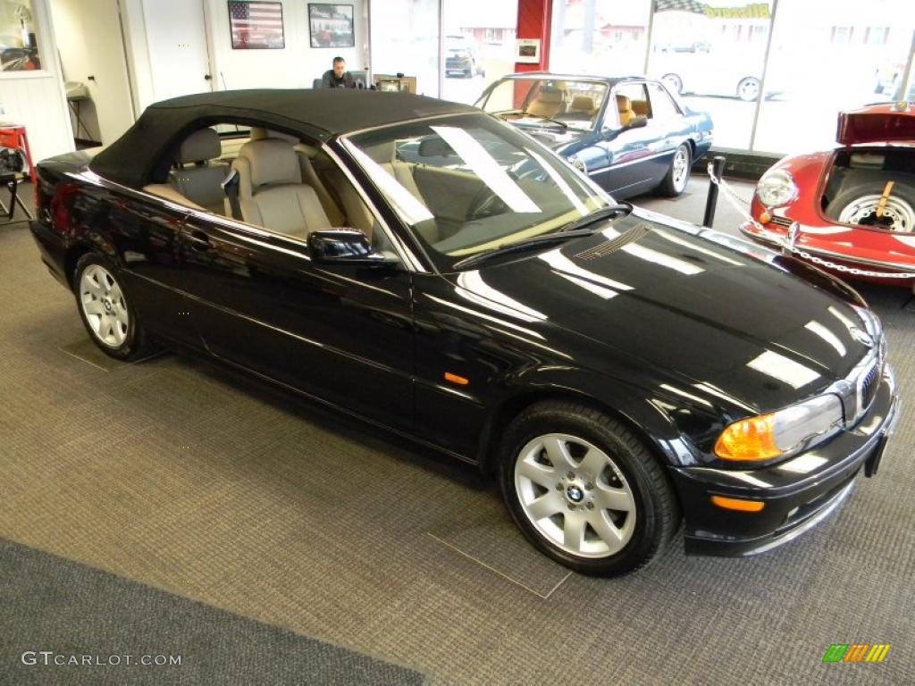 2001 3 Series 325i Convertible - Black Sapphire Metallic / Black photo #7