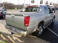 Quicksilver - Escalade EXT AWD Photo No. 4