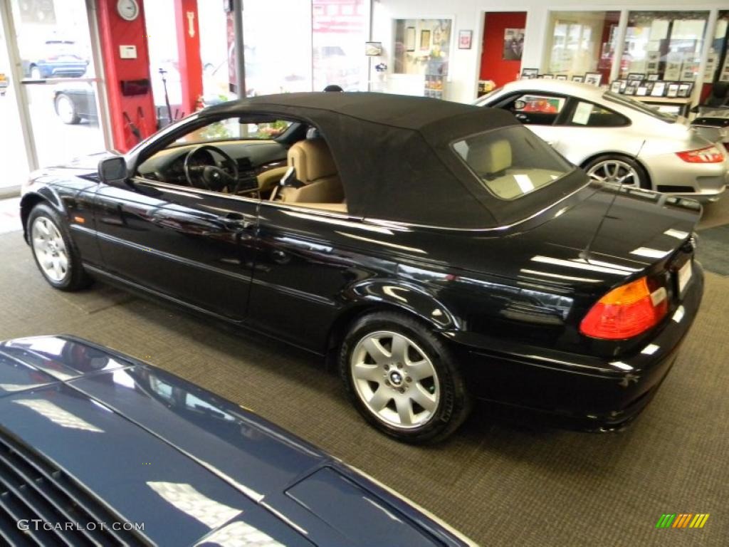 2001 3 Series 325i Convertible - Black Sapphire Metallic / Black photo #12