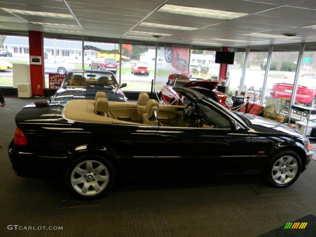 2001 3 Series 325i Convertible - Black Sapphire Metallic / Black photo #27