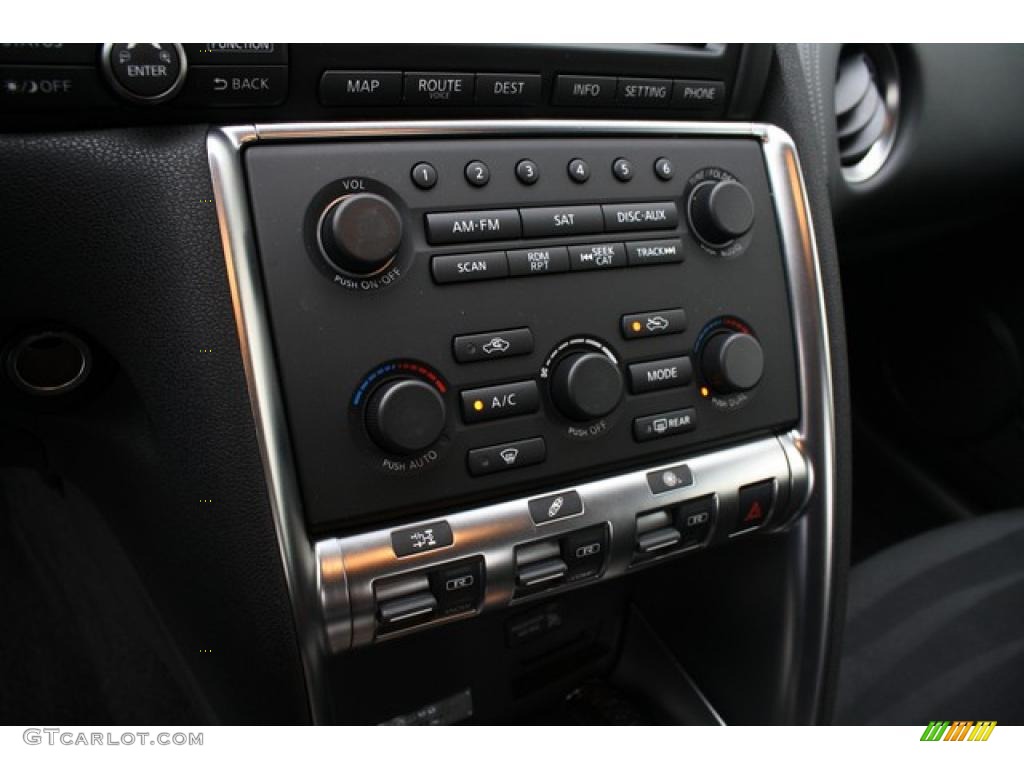 2009 Nissan GT-R Premium Controls Photo #47985002