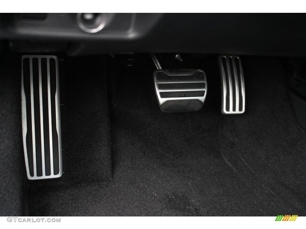 2009 Nissan GT-R Premium Controls Photo #47985101