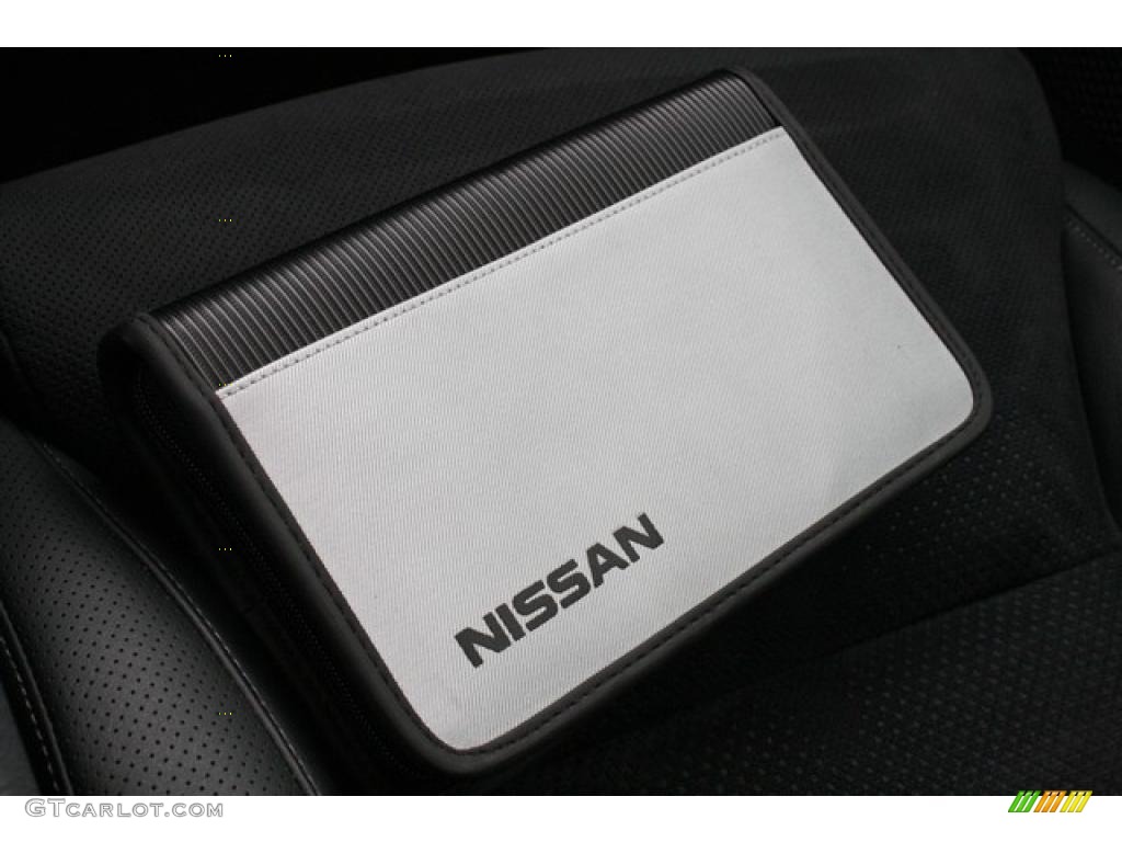 2009 Nissan GT-R Premium Books/Manuals Photo #47985182