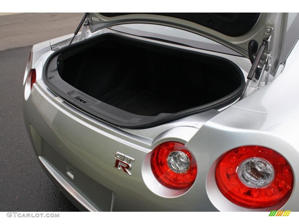 2009 Nissan GT-R Premium Trunk Photo #47985224