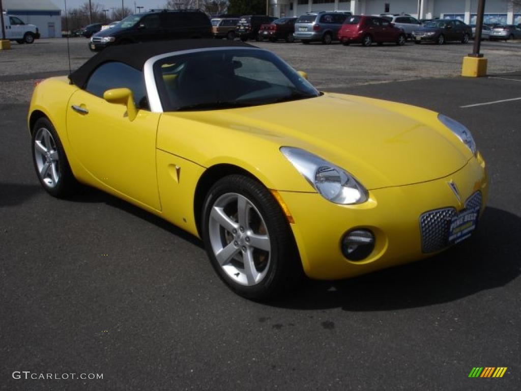 Mean Yellow 2007 Pontiac Solstice Roadster Exterior Photo #47987898