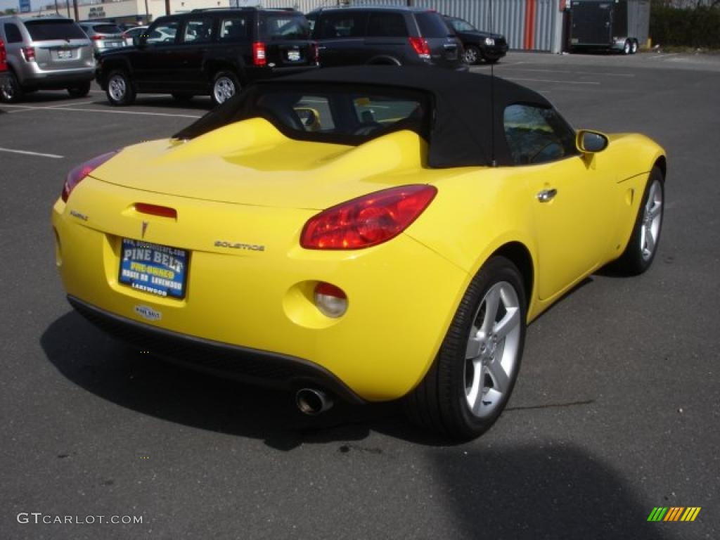 Mean Yellow 2007 Pontiac Solstice Roadster Exterior Photo #47987913
