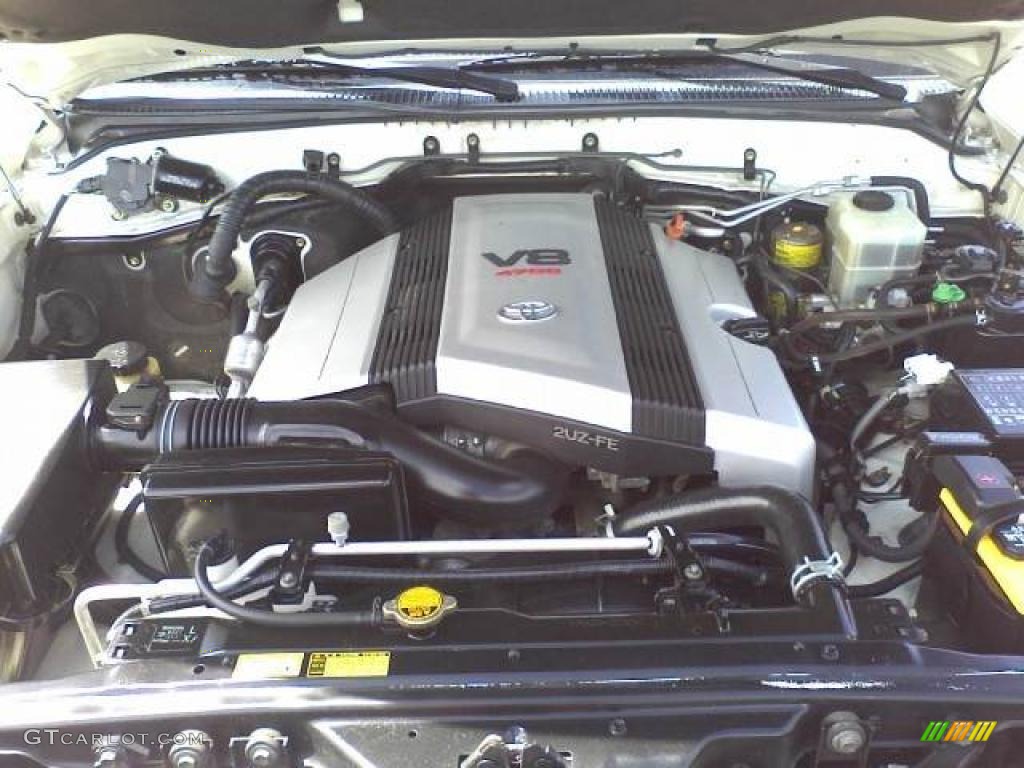 2000 Toyota Land Cruiser Standard Land Cruiser Model 4.7 Liter DOHC 32-Valve V8 Engine Photo #47990076