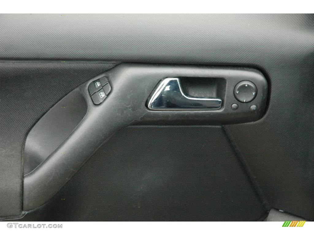 2001 Cabrio GLS - Black / Black photo #10