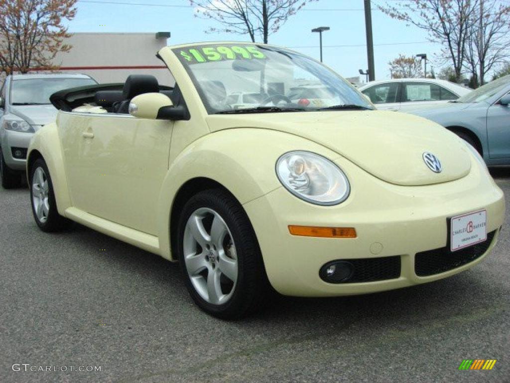 2006 New Beetle 2.5 Convertible - Mellow Yellow / Black photo #1