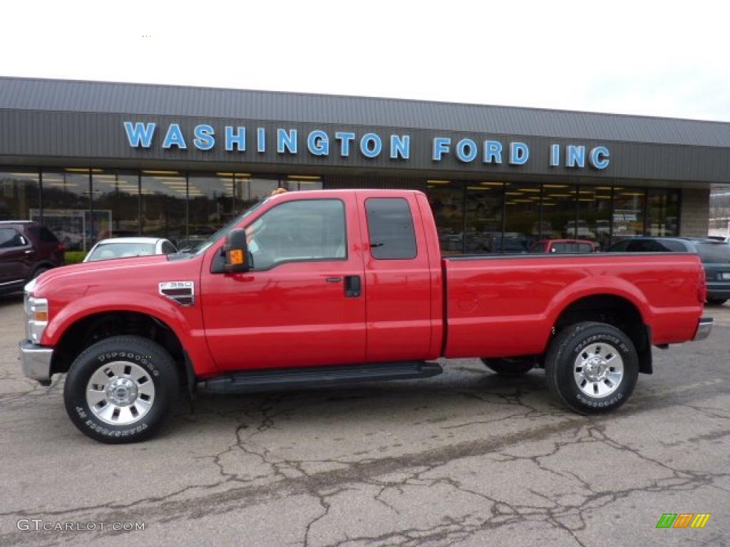 2008 F350 Super Duty XLT SuperCab 4x4 - Bright Red / Medium Stone photo #1