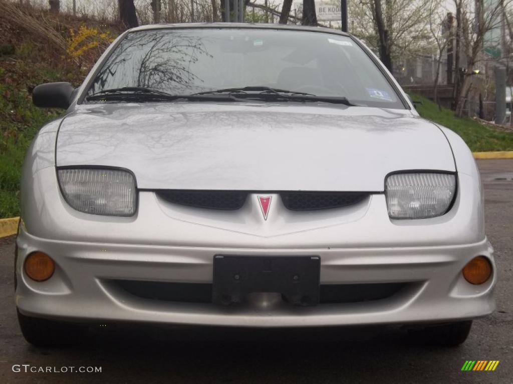 2001 Sunfire SE Coupe - Ultra Silver Metallic / Graphite photo #6