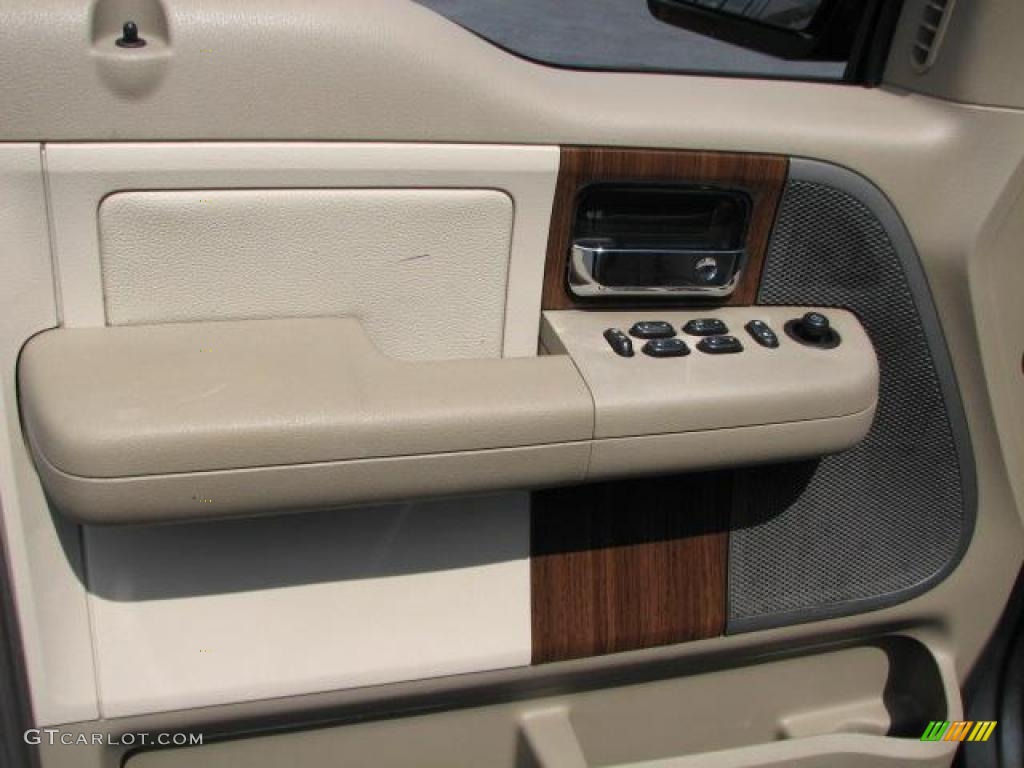 2004 F150 Lariat SuperCrew - Arizona Beige Metallic / Tan photo #26