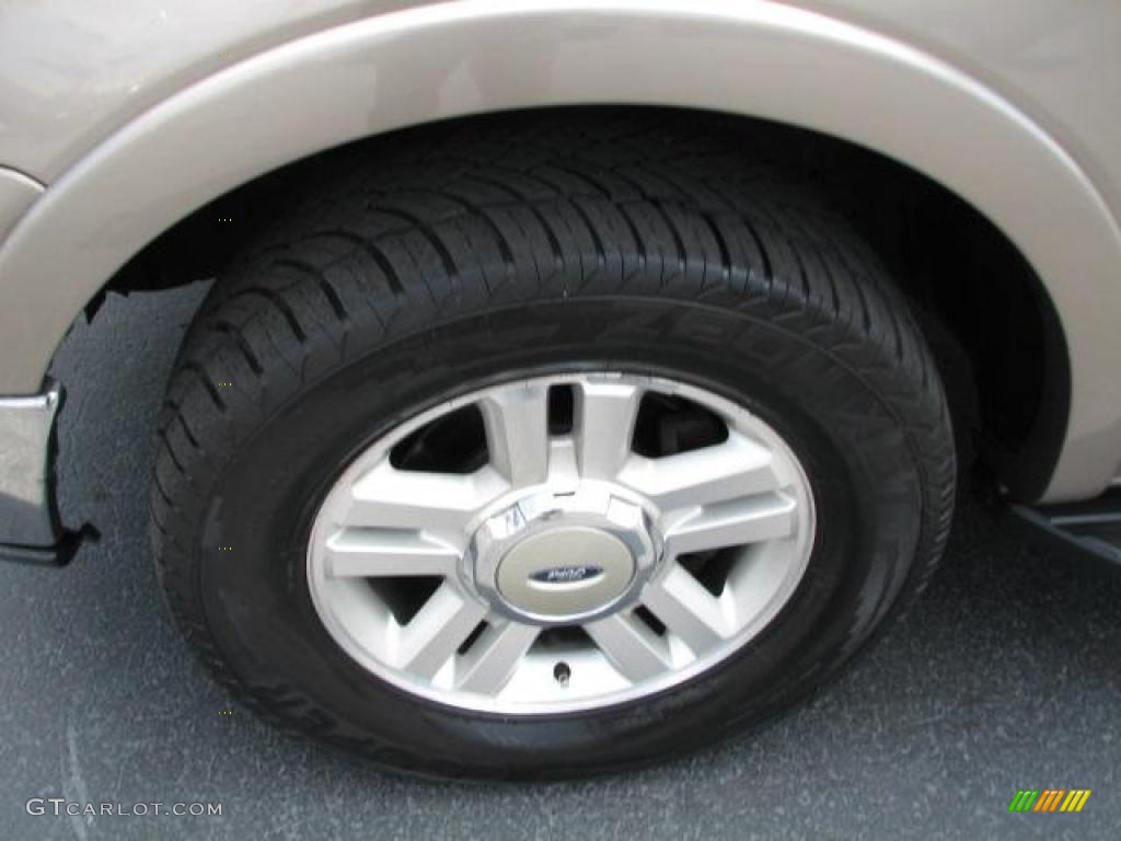 2004 F150 Lariat SuperCrew - Arizona Beige Metallic / Tan photo #28