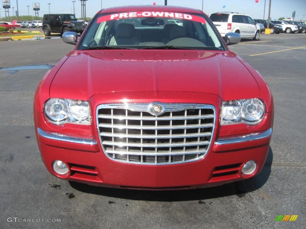 Inferno Red Crystal Pearl 2009 Chrysler 300 C HEMI Exterior Photo #48002544