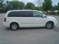 Stone White - Grand Caravan SXT Photo No. 4