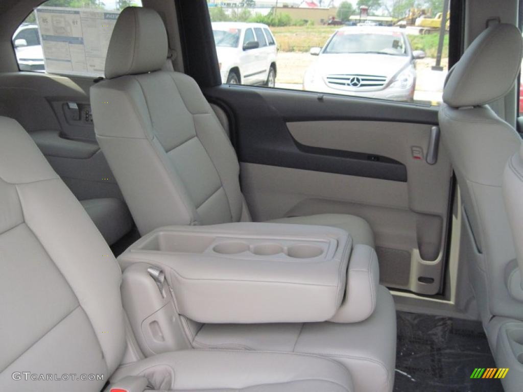 Beige Interior 2011 Honda Odyssey Touring Photo #48004620