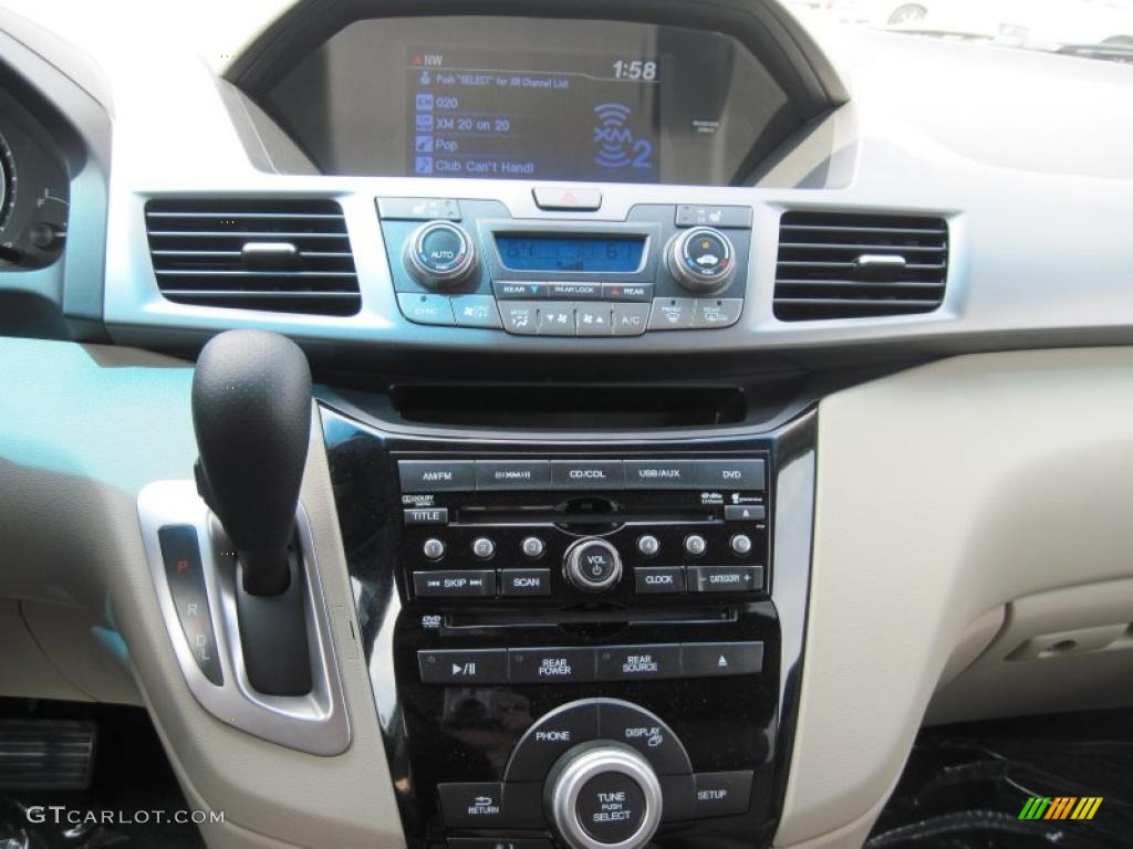 2011 Honda Odyssey EX-L Transmission Photos