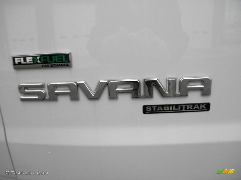 2011 Savana Van 2500 Cargo - Summit White / Neutral photo #12