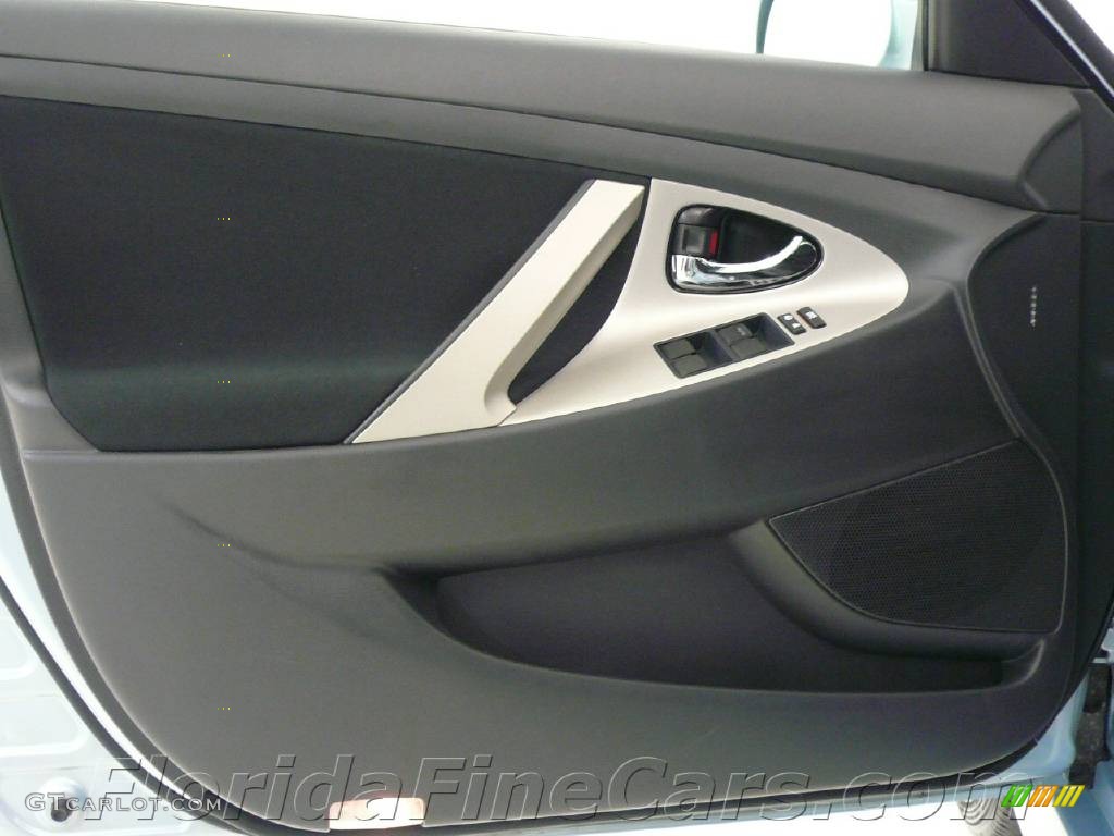 2007 Camry SE - Sky Blue Pearl / Ash photo #11