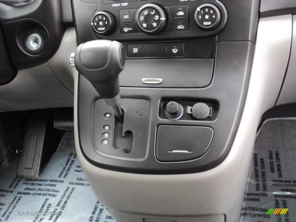 2009 Kia Sedona LX 5 Speed Sportmatic Automatic Transmission Photo #48006793