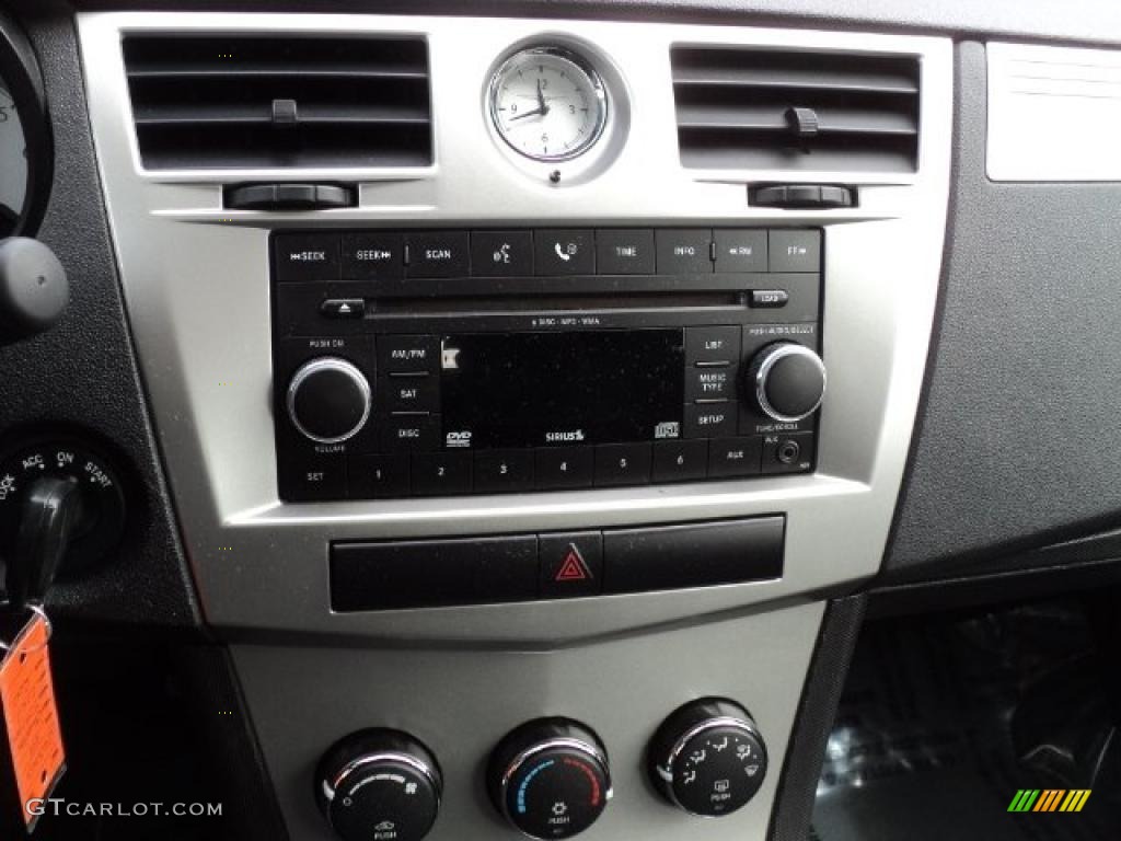 2009 Chrysler Sebring LX Convertible Controls Photo #48007726