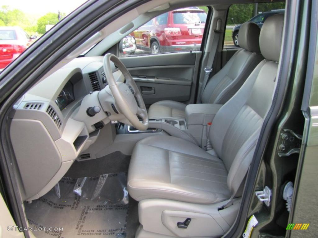 Khaki Interior 2007 Jeep Grand Cherokee Laredo Photo #48009211