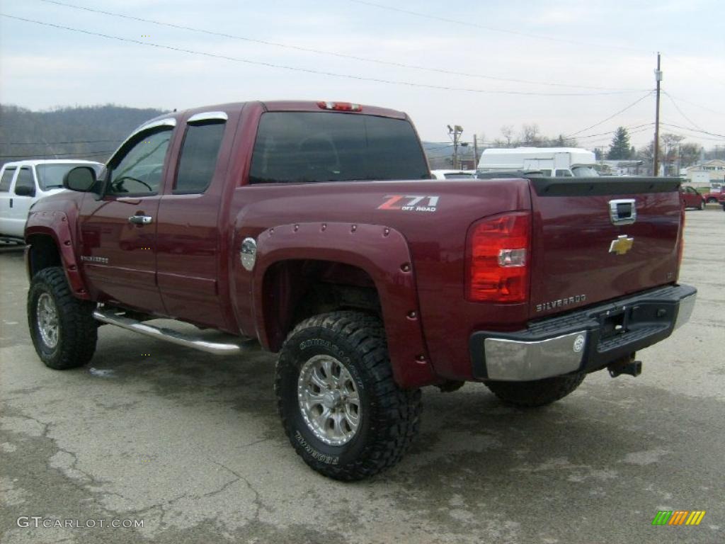 2008 Silverado 1500 LT Extended Cab 4x4 - Deep Ruby Metallic / Ebony photo #3