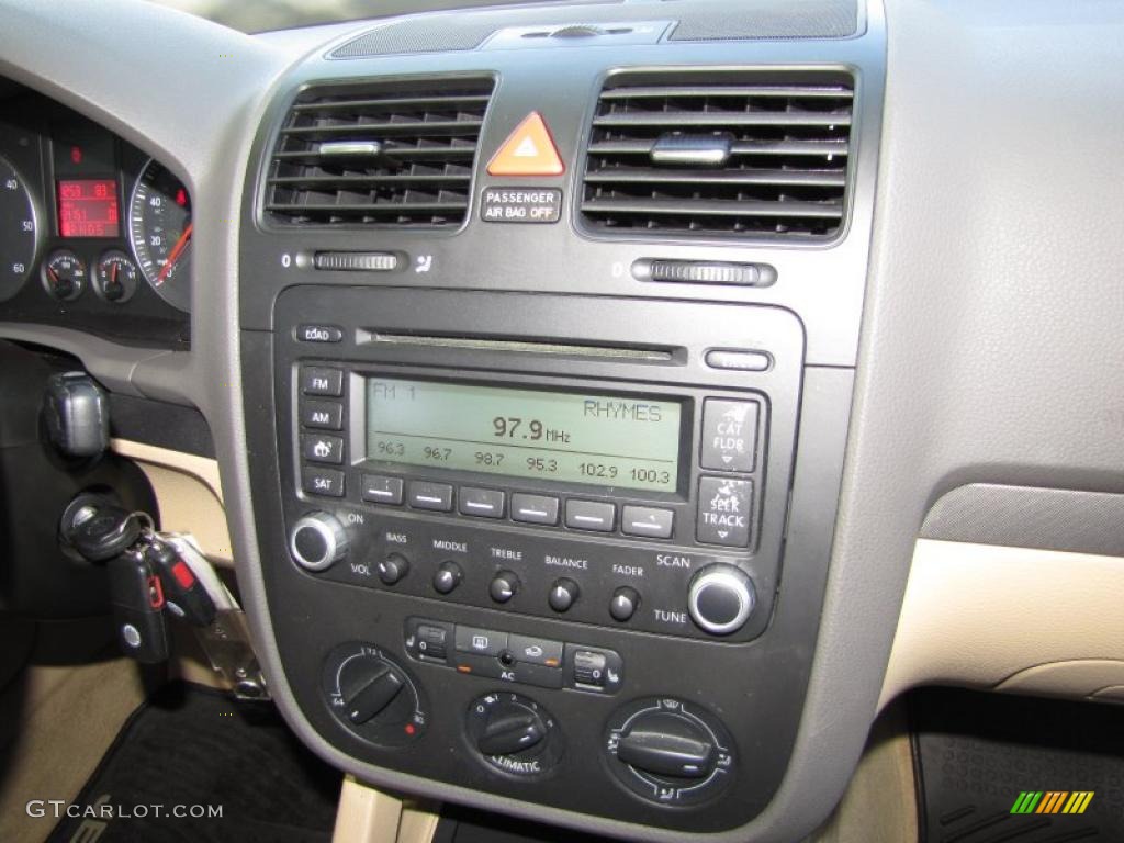 2006 Jetta TDI Sedan - Shadow Blue Metallic / Pure Beige photo #16