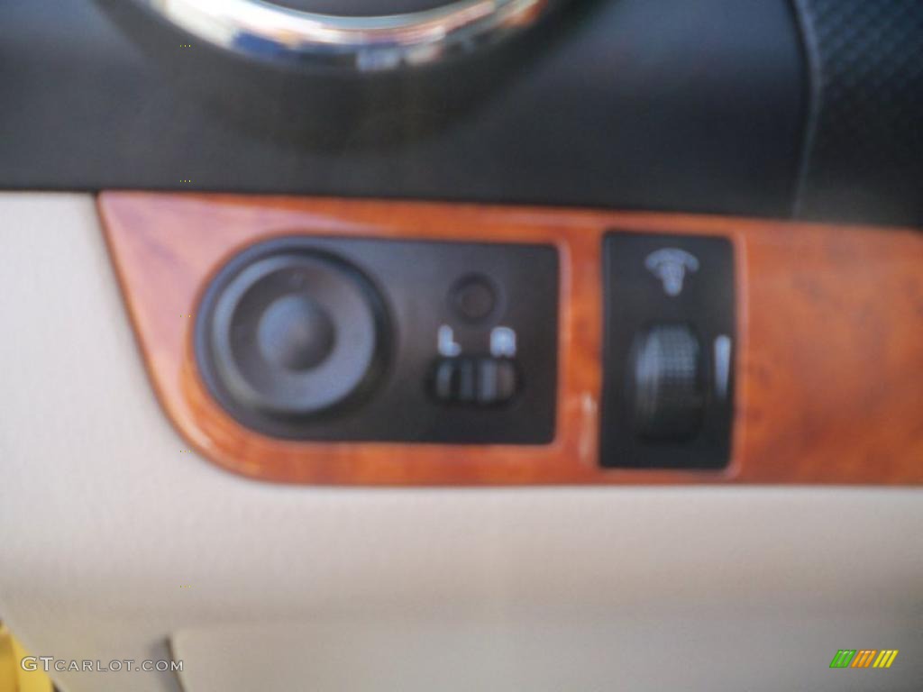 2010 Aveo Aveo5 LT - Summer Yellow / Neutral photo #23