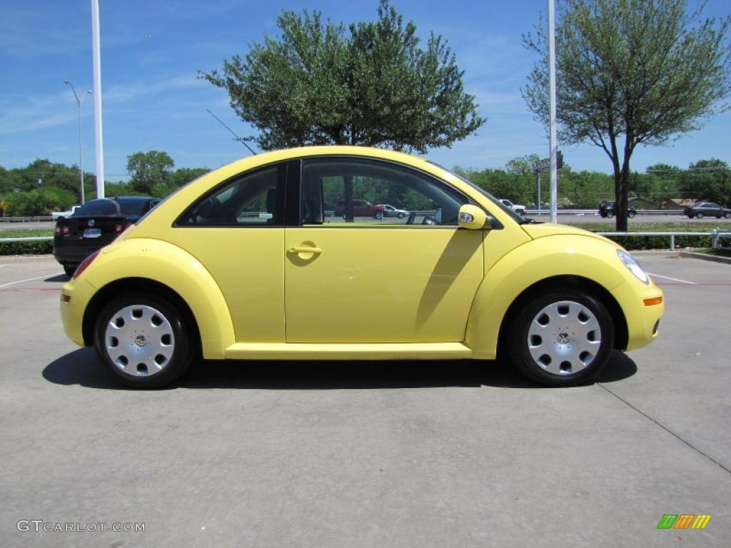 Sunflower Yellow 2010 Volkswagen New Beetle 2.5 Coupe Exterior Photo #48013306
