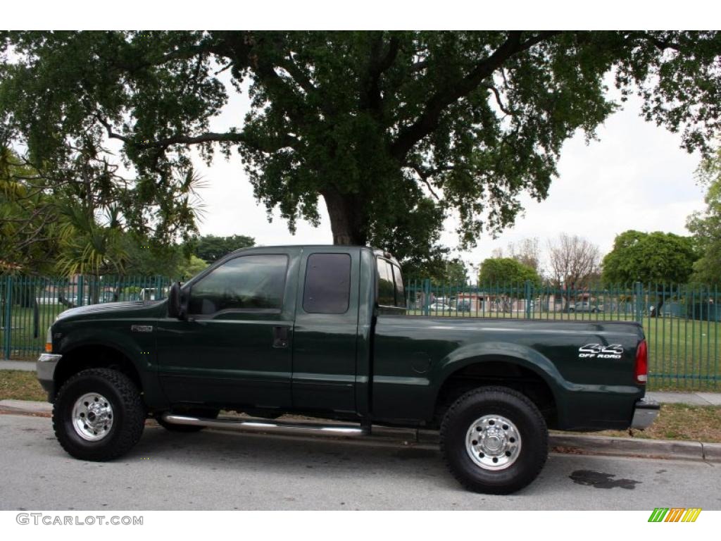 2002 F250 Super Duty XLT SuperCab 4x4 - Dark Highland Green Metallic / Medium Parchment photo #4