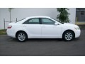 Super White - Camry LE Photo No. 7