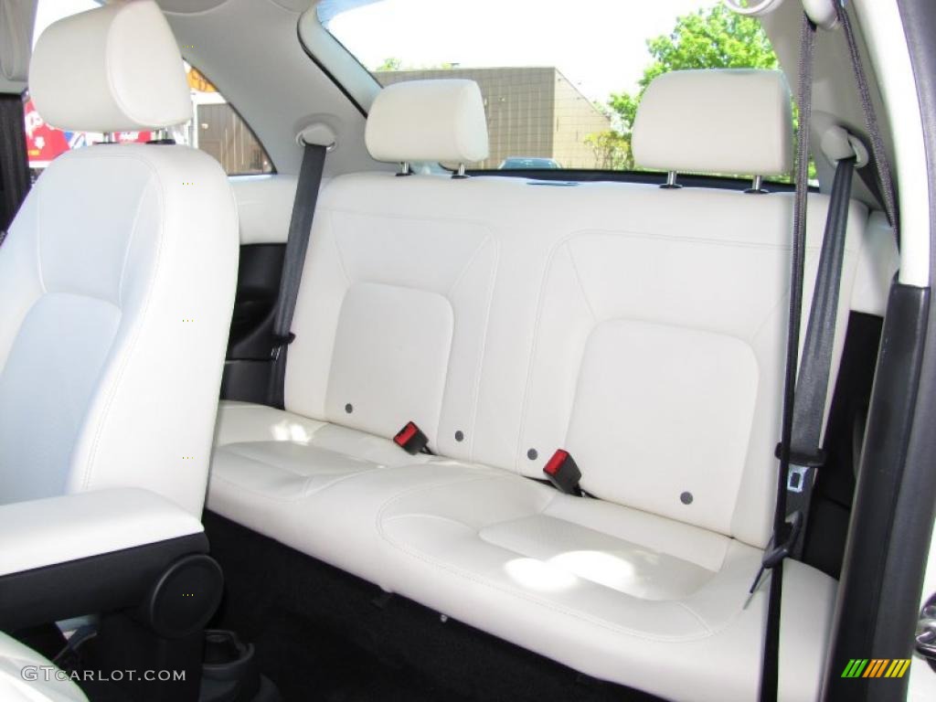 White Interior 2008 Volkswagen New Beetle Triple White Coupe Photo #48014170