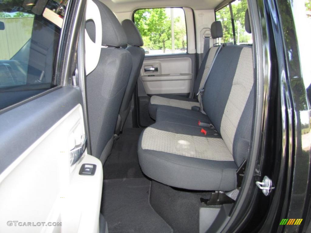 2009 Ram 1500 SLT Quad Cab - Brilliant Black Crystal Pearl / Dark Slate/Medium Graystone photo #12