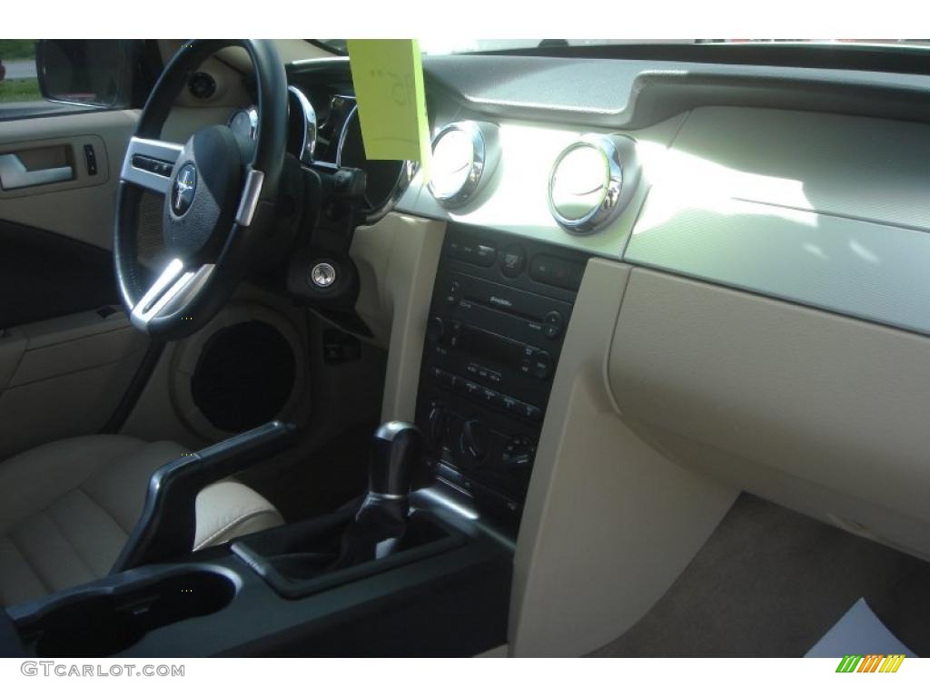 2006 Mustang GT Premium Coupe - Legend Lime Metallic / Light Parchment photo #10