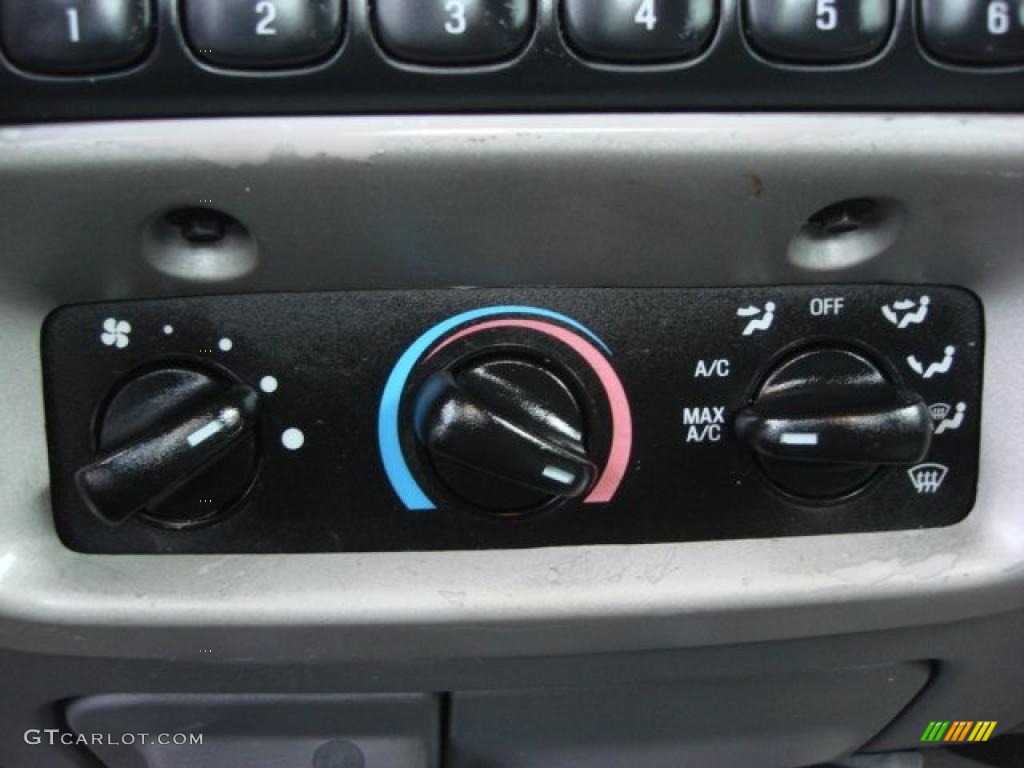 2003 Ford Ranger XLT Regular Cab Controls Photo #48017211