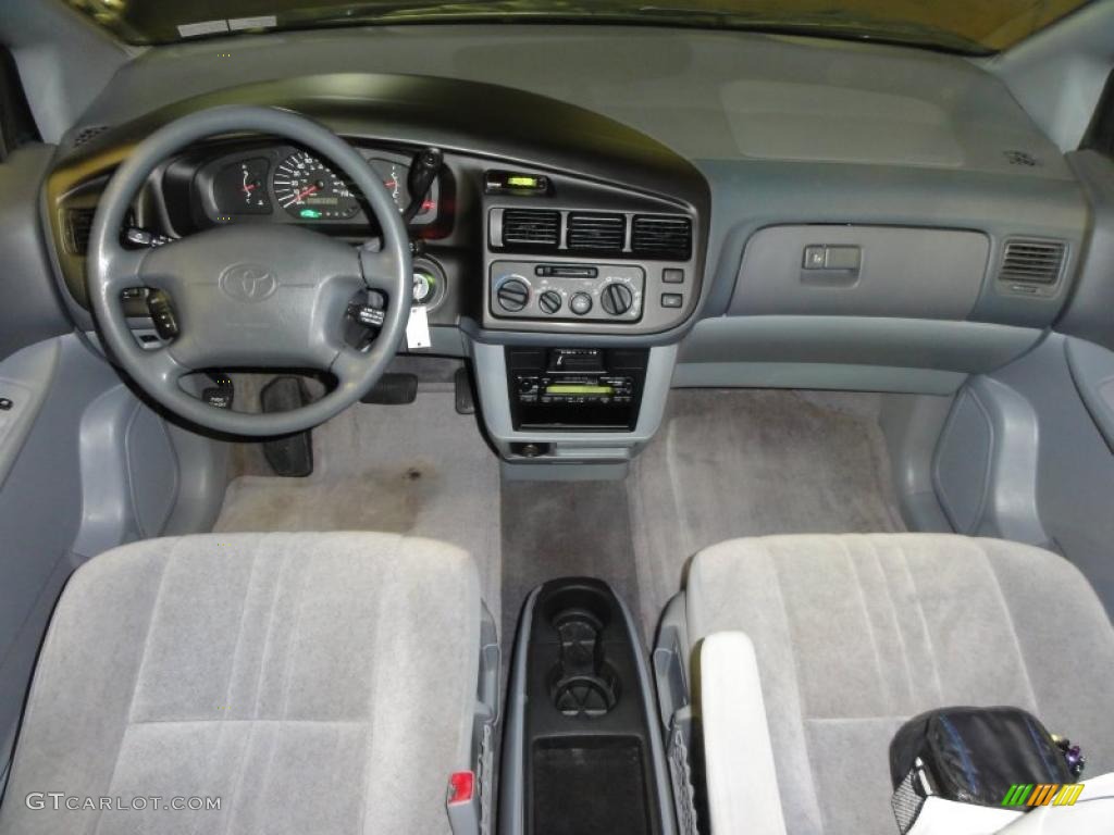 1999 Sienna CE - Woodland Pearl / Gray photo #24