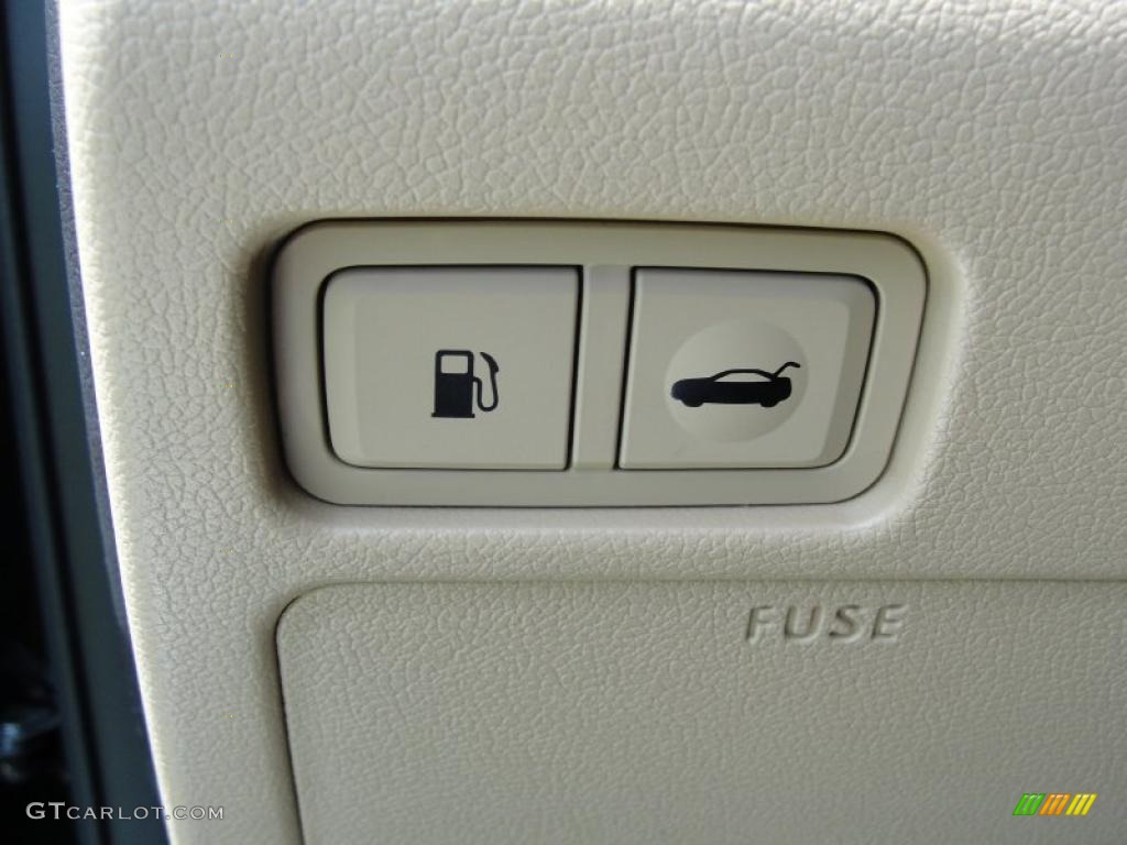 2011 Sonata Limited - Midnight Black / Camel photo #38