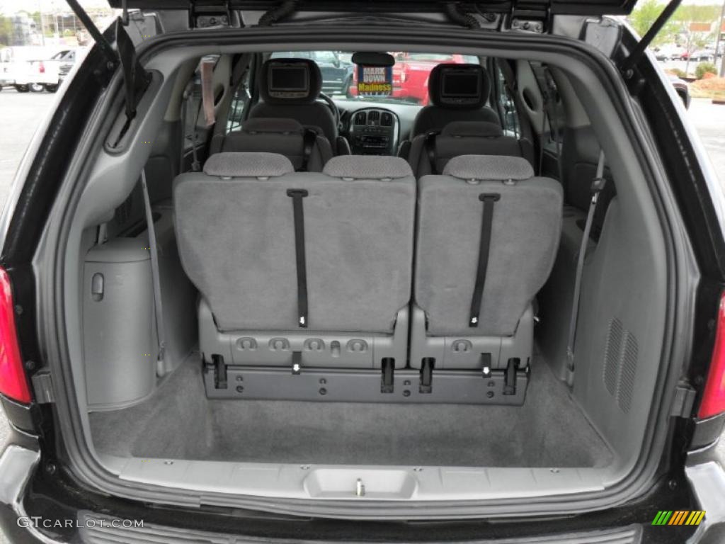 2007 Dodge Grand Caravan SXT Trunk Photo #48023829