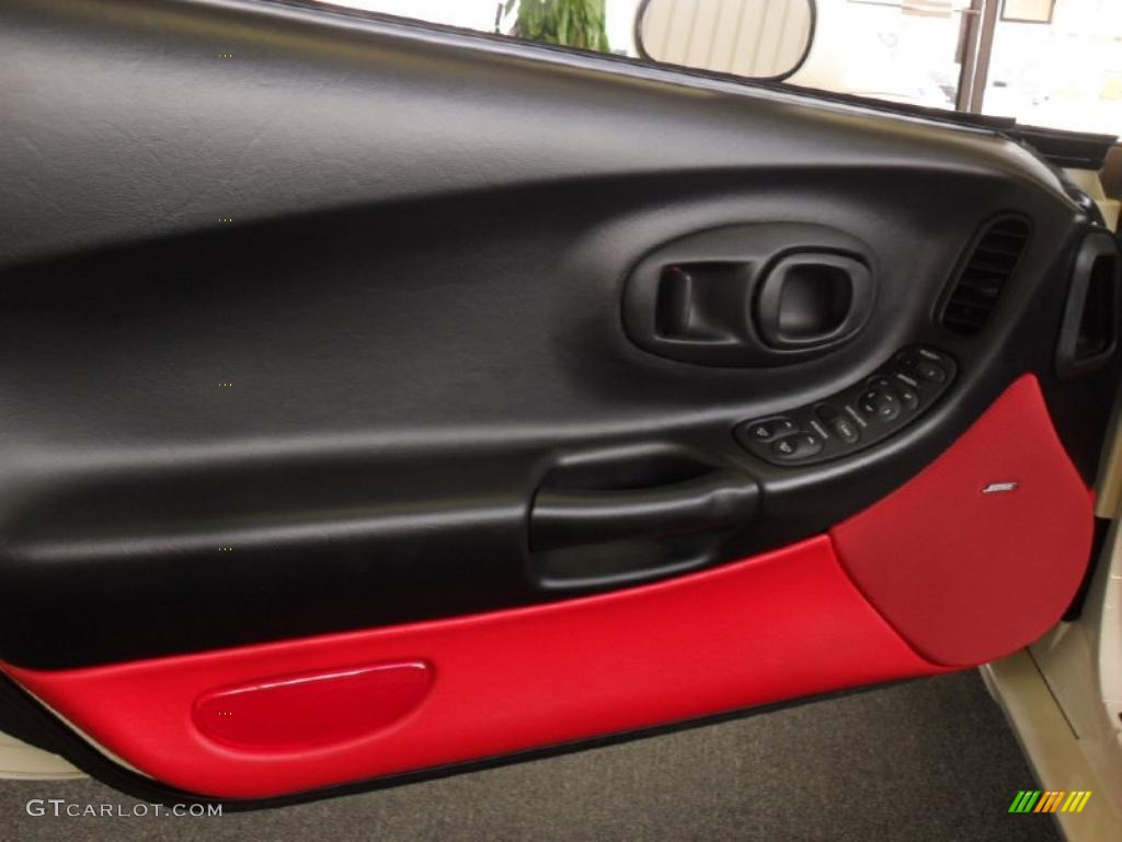 2002 Chevrolet Corvette Convertible Torch Red Door Panel Photo #48024072