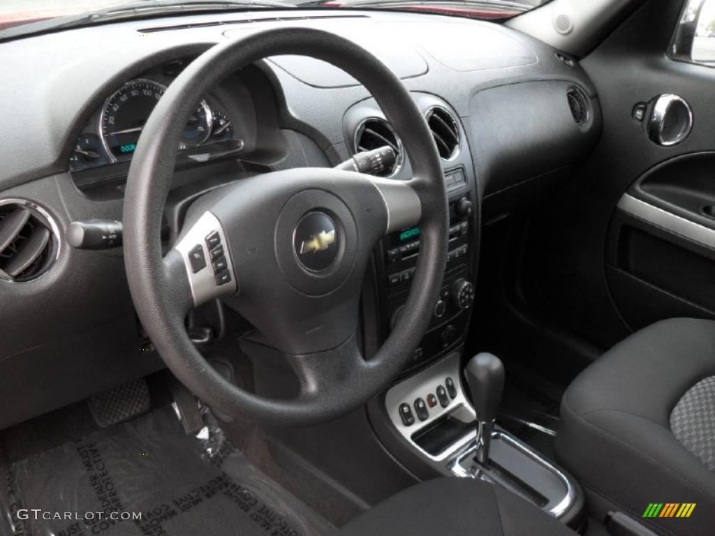 2008 HHR LT - Victory Red / Ebony Black photo #23