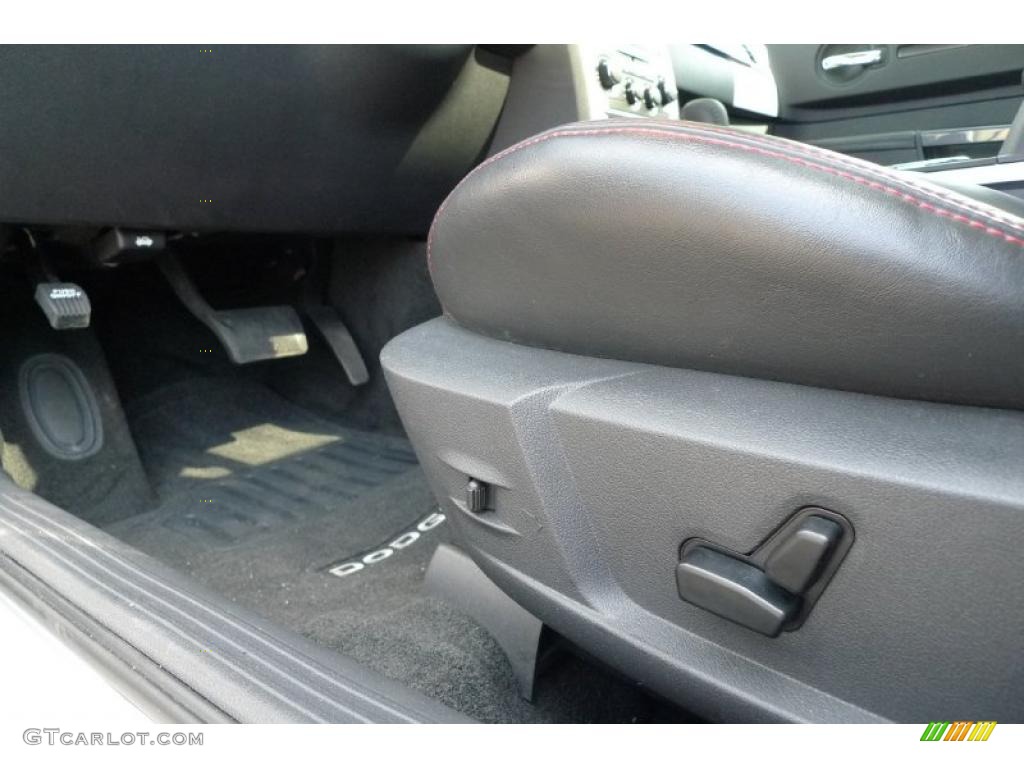 2008 Dodge Charger SRT-8 Controls Photo #48027578